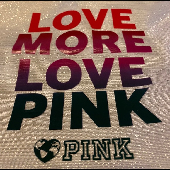 Victoria Secrets - Picture 3 of 3